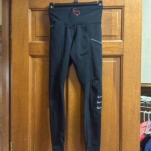 High performance Nike running leggings
